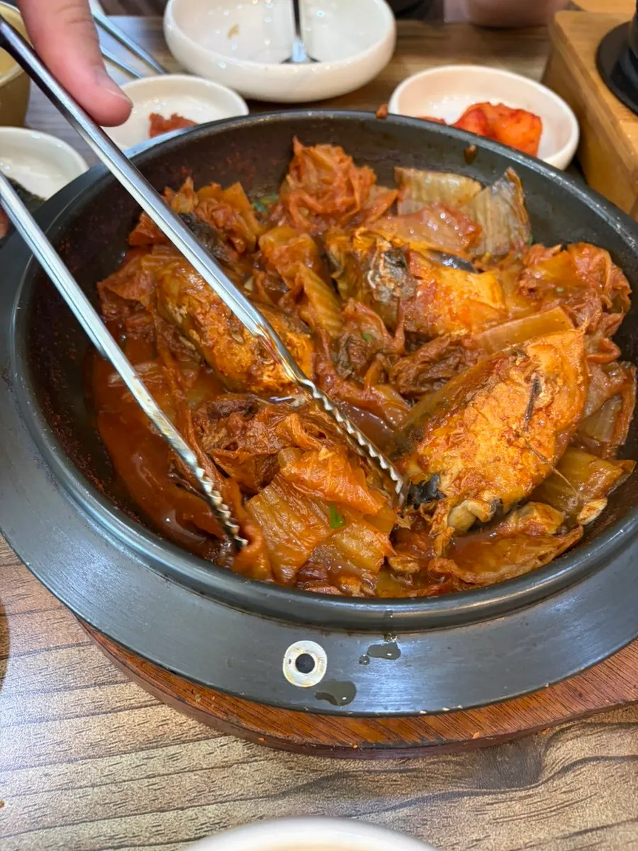 묵은지고등어조림 냄비