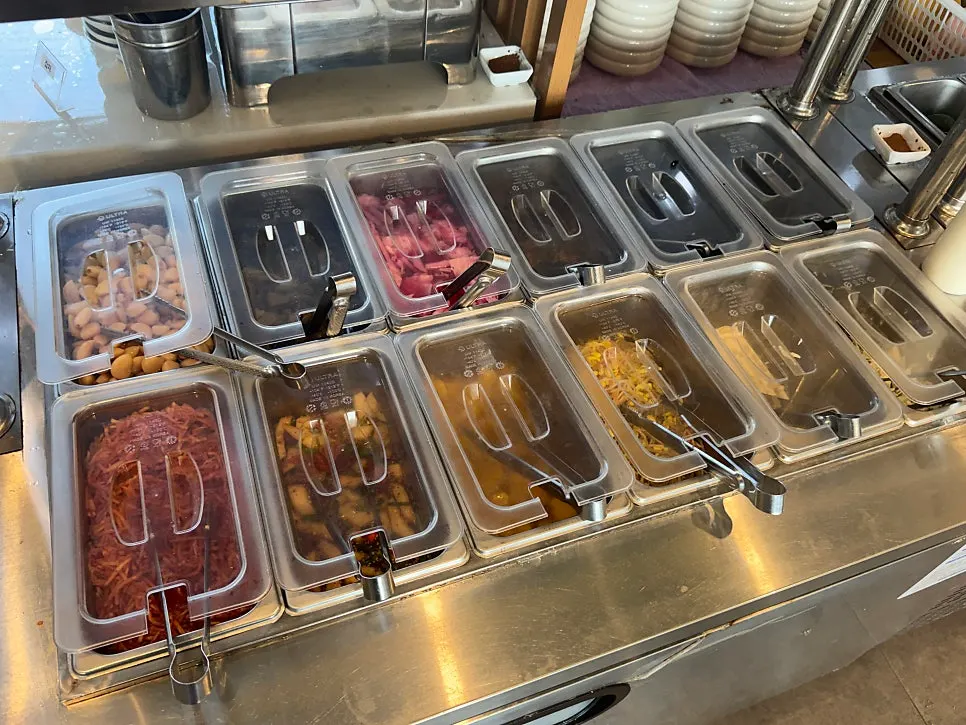Self-serve extra banchan bar