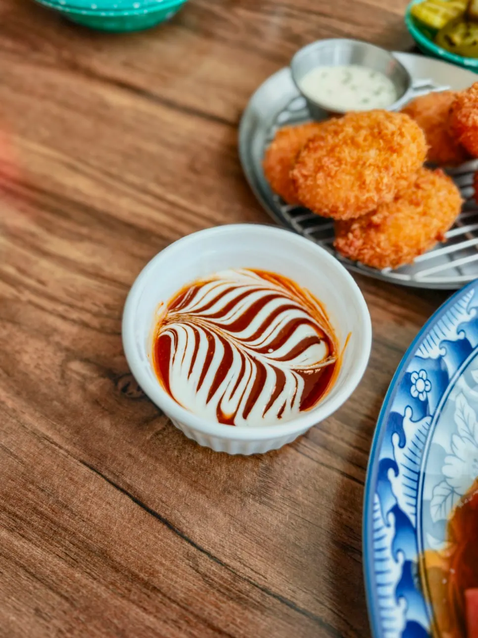 Spicy sauce added to the pork cutlet