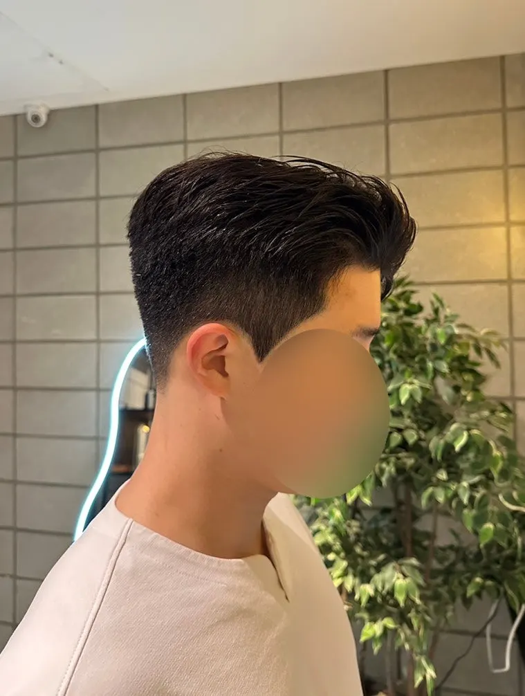 커트 전 전체적으로 자란 남자머리 비포 컷