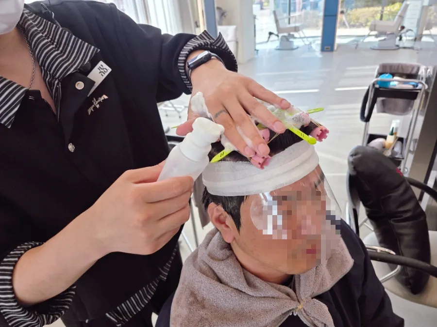 펌 중 제공된 팩 오렌지주스