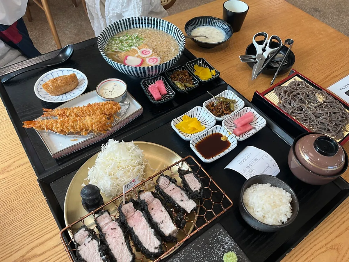 유유카츠 해운대점 돈까스 상차림
