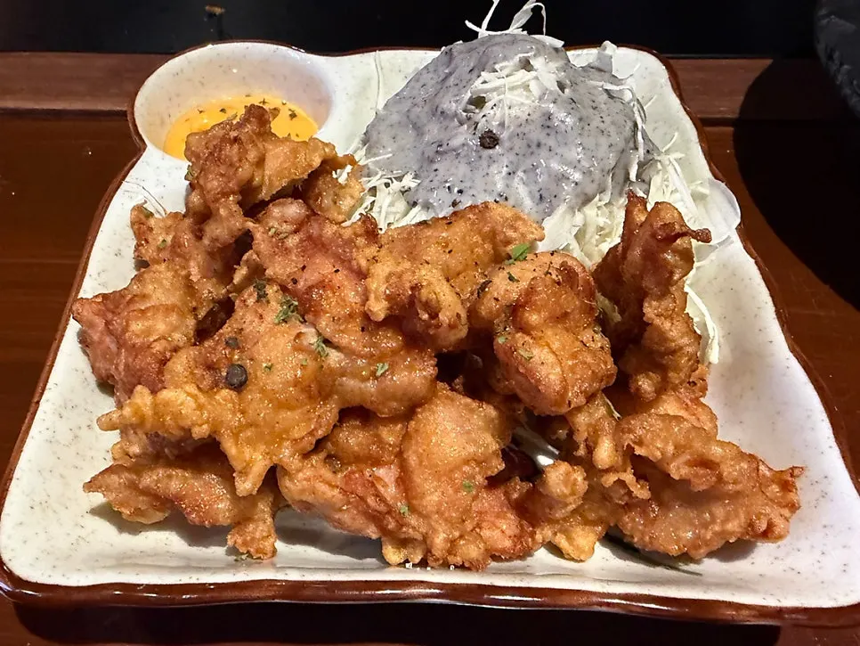 Mountain-high pile of Kaken's chicken karaage