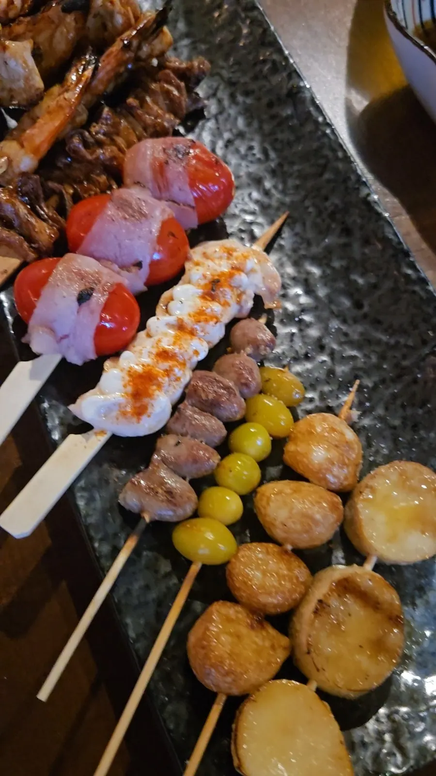 Kaken's 10-skewer mixed platter