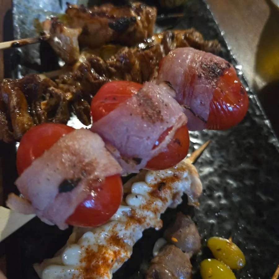 Tomato and bacon skewer
