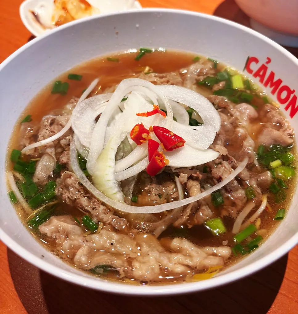 Bánh mì and pho spread at Kkamon Bundang Jeongja Direct Store