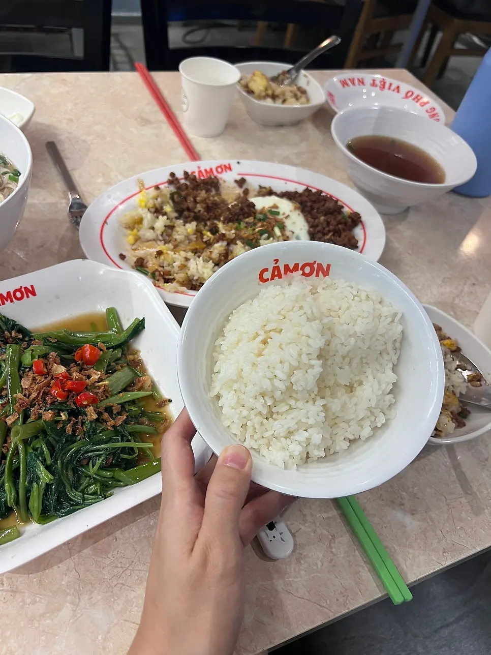 Generously filled bowl of Kkamon rice