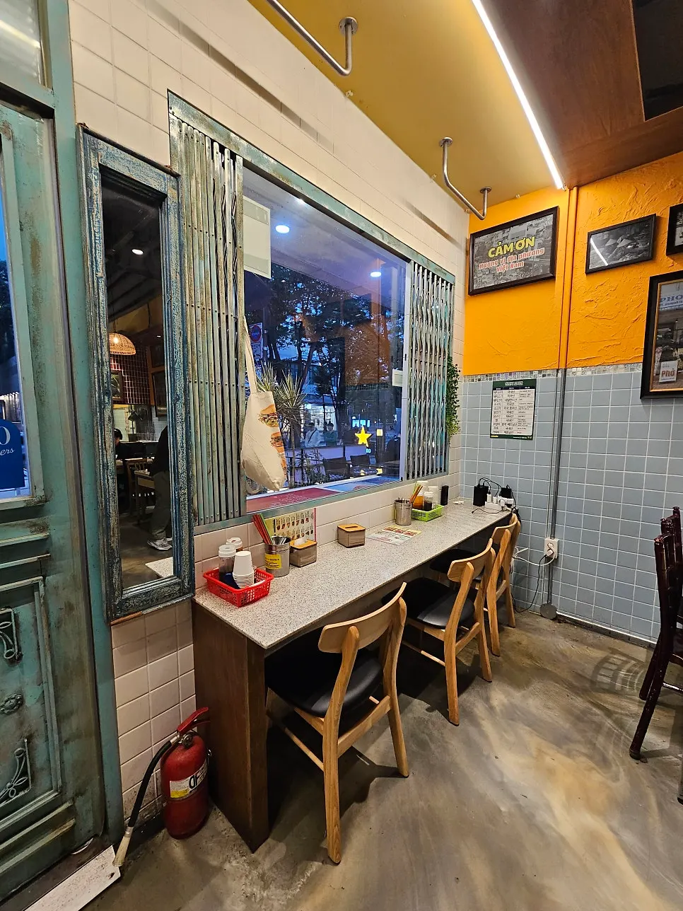 カモン店内の小物と色使い