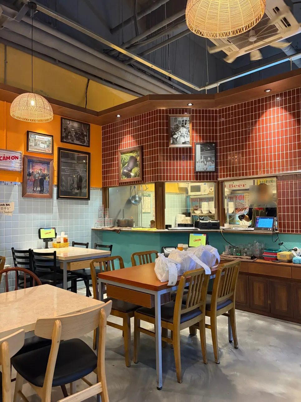 Interior of Kkamon with a Vietnamese local ambience