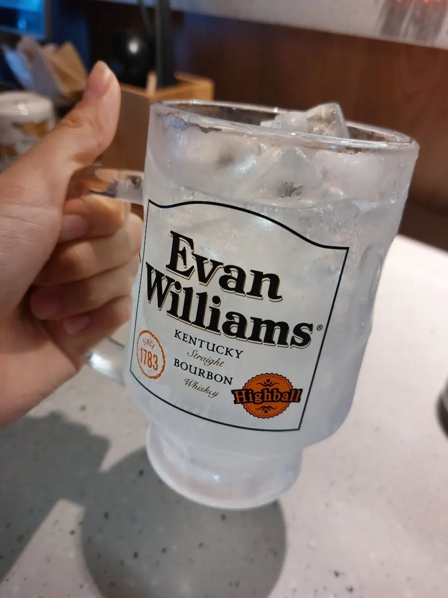 Cider served with an ice glass