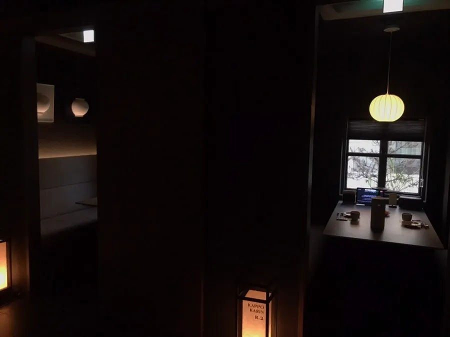 Gatpo Karin bar table area facing the kitchen