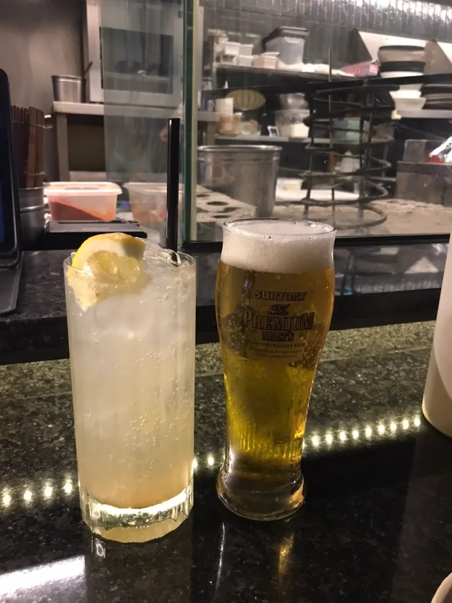 Lemon sawa with fresh lemon slices