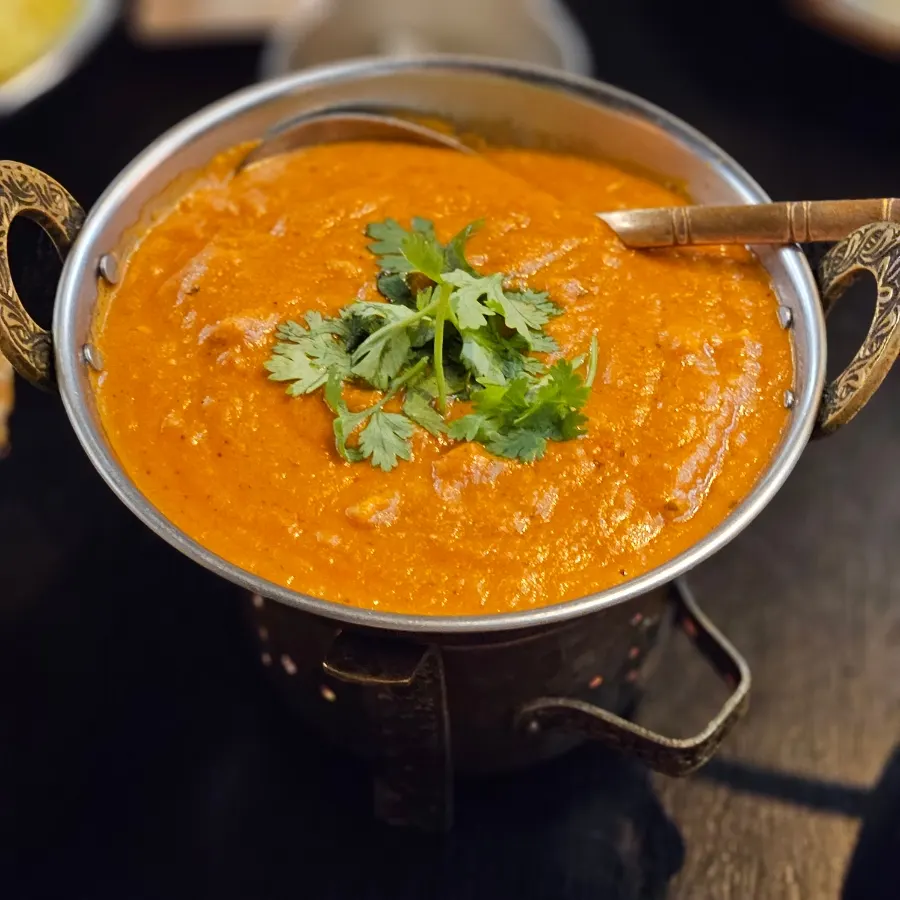 Kari's butter chicken curry with garlic naan