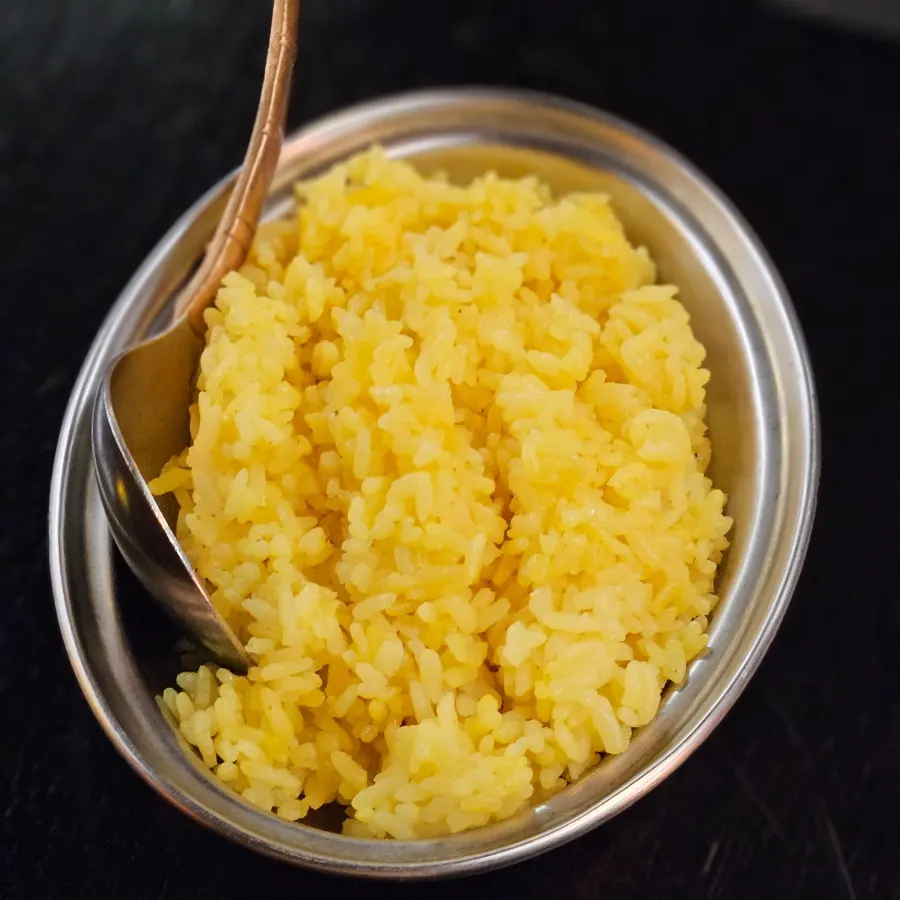 Plain rice and curry included in the couple set