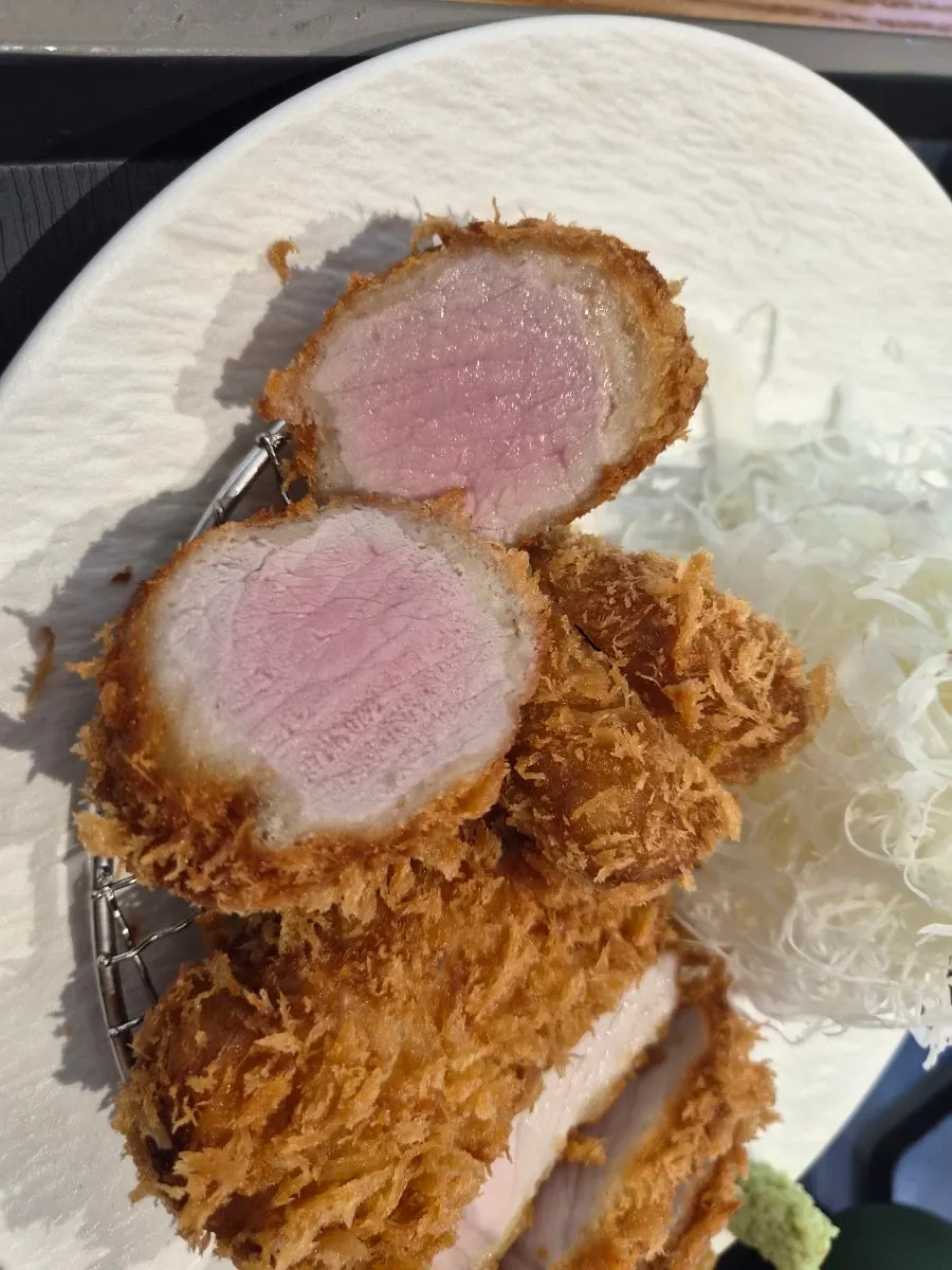 통통한 새우가 든 새우카츠 단면
