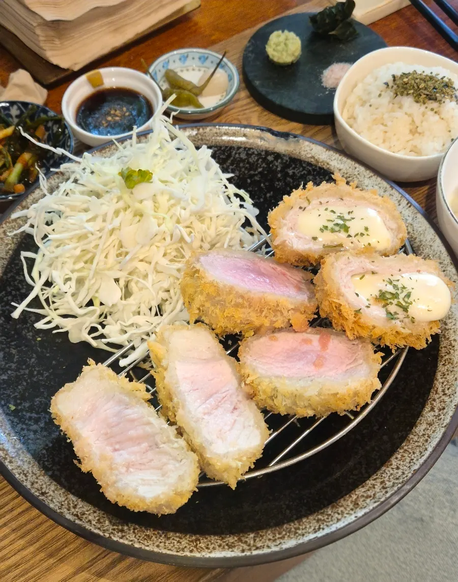 로스 히레 치즈가 함께 나온 카츠 믹스 4