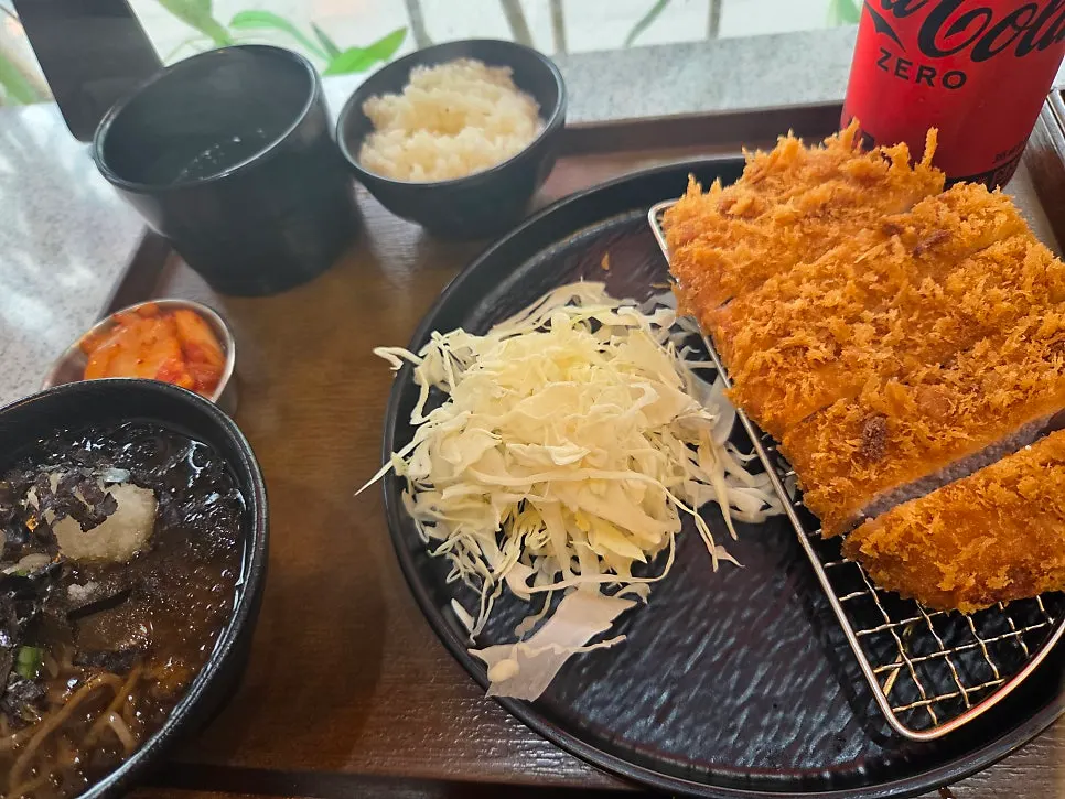 Pork loin katsu set with thick cuts of meat