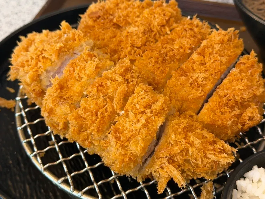Golden fried tonkatsu