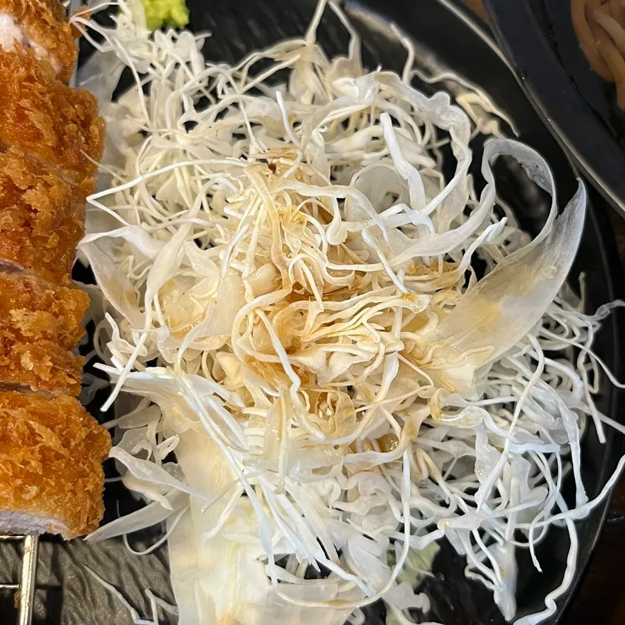Buckwheat noodles in chilled broth