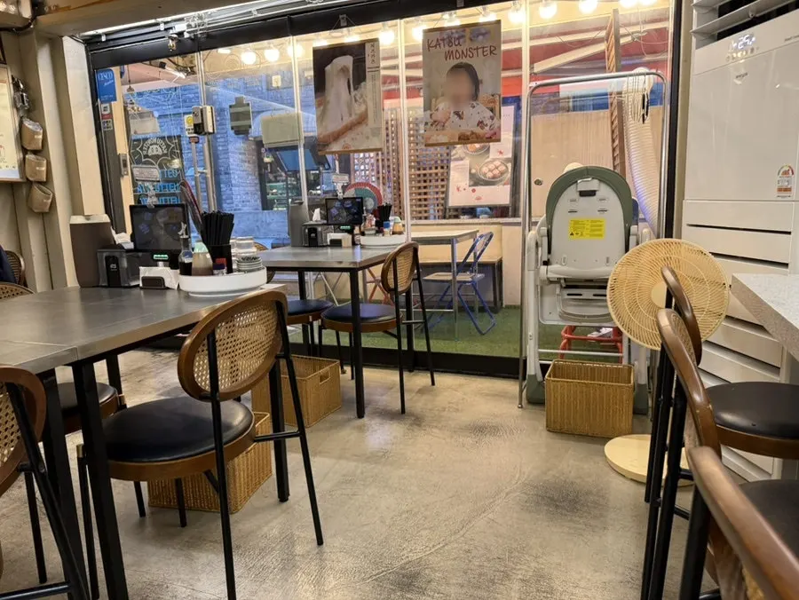 Interior of Katsu Monster Yeonnam Main Branch with a home-like feel