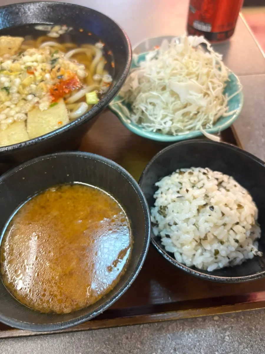 Solo set with rice, salad and kimchi included