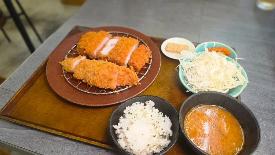 Katsu campur has luar dan has dalam yang tebal