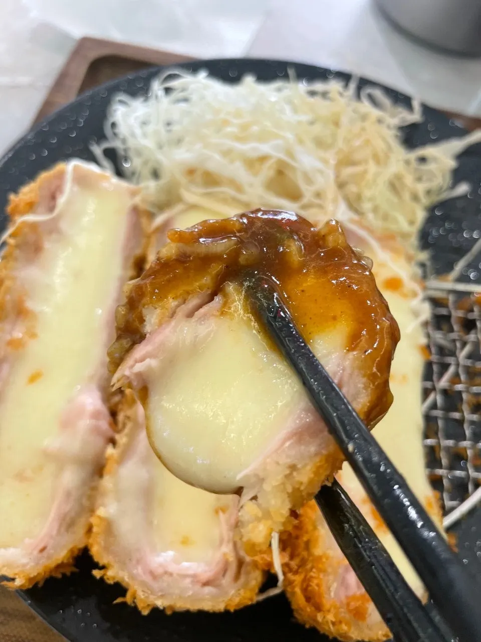 카츠몬스터 연신내점 돈카츠 한 상 차림