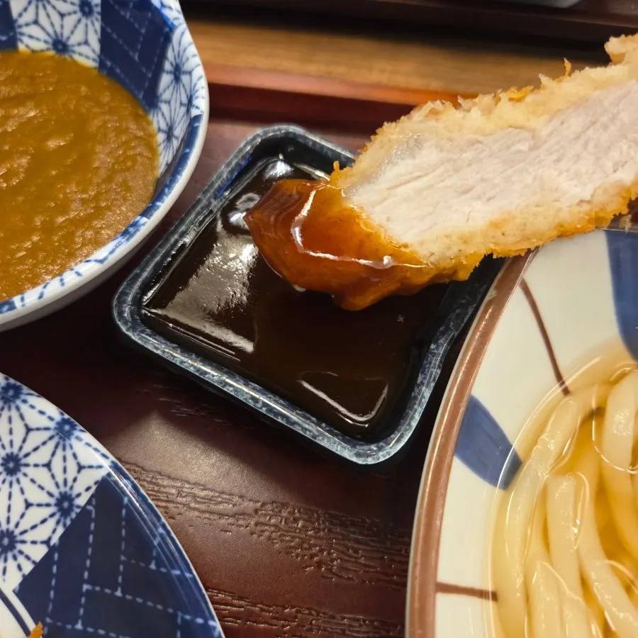 카레에 찍어 먹는 돈카츠