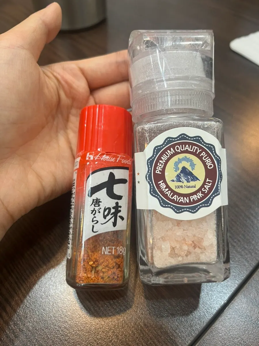 찍먹용 핑크솔트와 페퍼