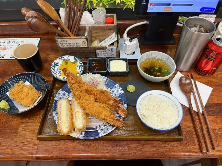 Tonkatsu set table setting at Katsu Shokudou Suyu