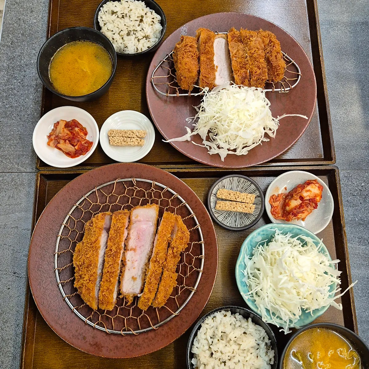 로스카츠와 상로스카츠 두 상차림