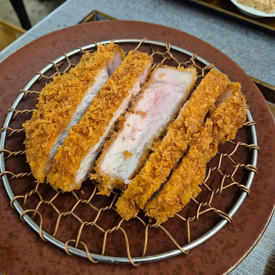 비계 비율이 높은 가브리살 상로스카츠 단면