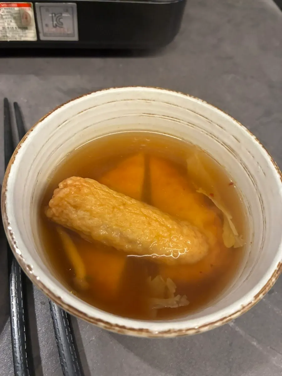 Five-color sashimi and gyusuji oden nabe ordered together