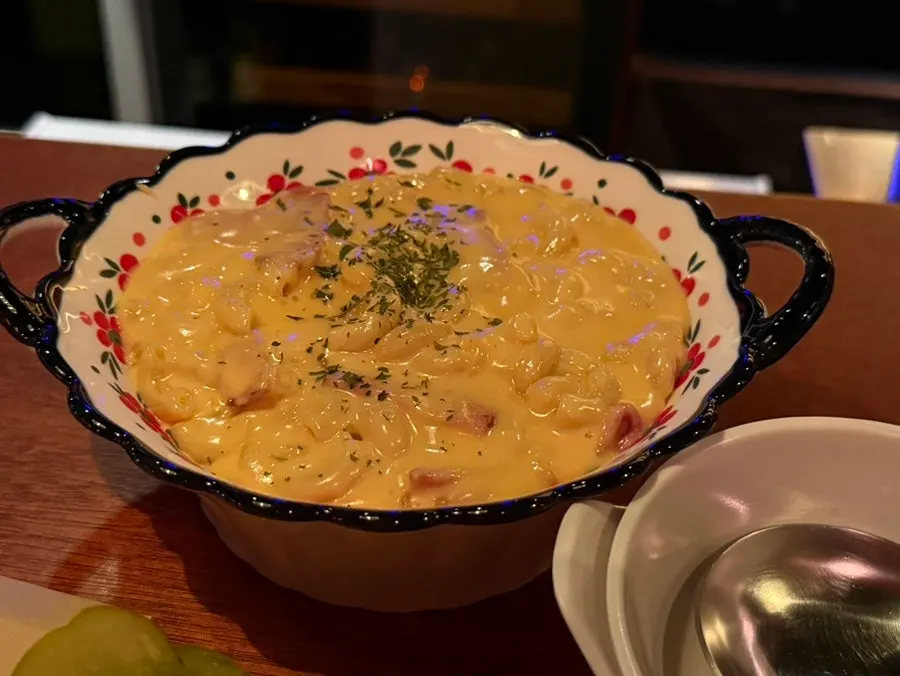 Gooey mac and cheese