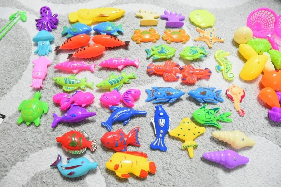 Children’s magnetic fishing-game pieces