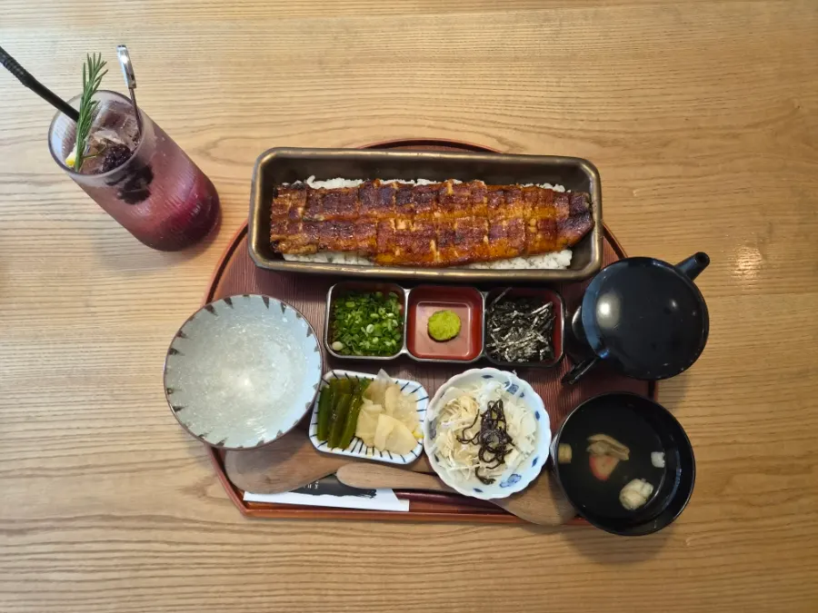 Finished hitsumabushi table setting after the meal
