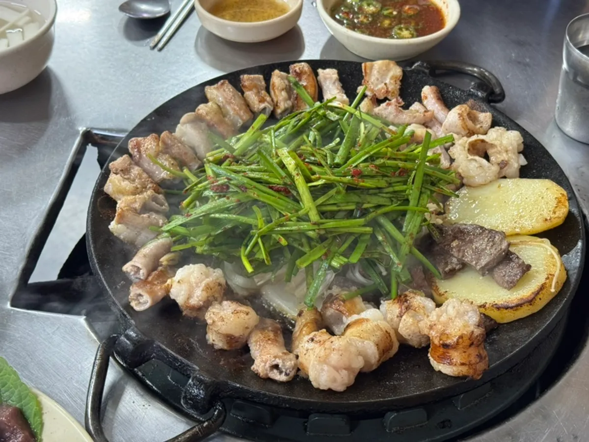 Pre-grilled mixed gopchang platter for two