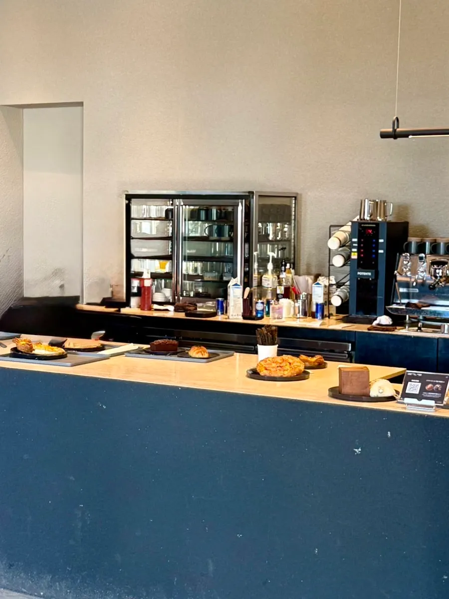 Coffee and dessert at Peer a Peer