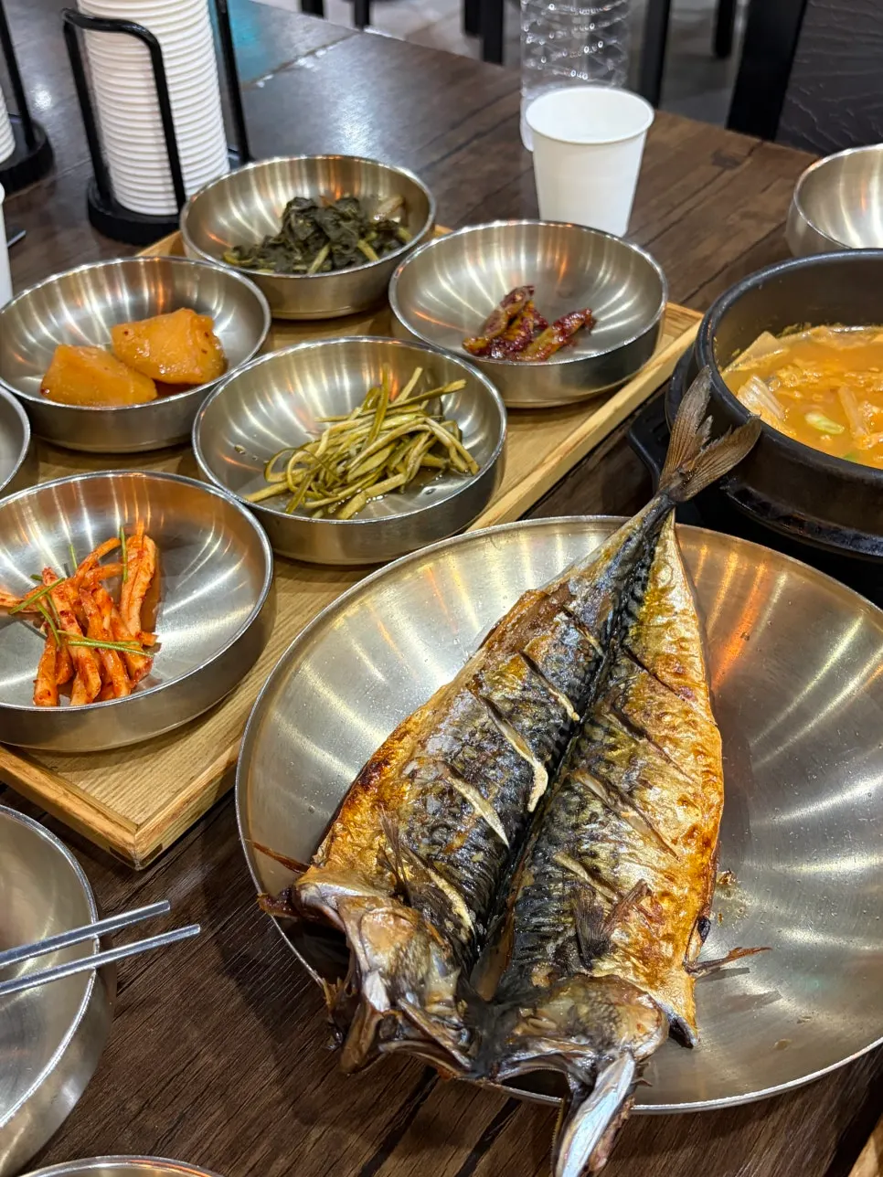 Cover photo of the Korean set meal spread at Gim Myeongju Tteuranchae Bapsang Bucheon Main Branch