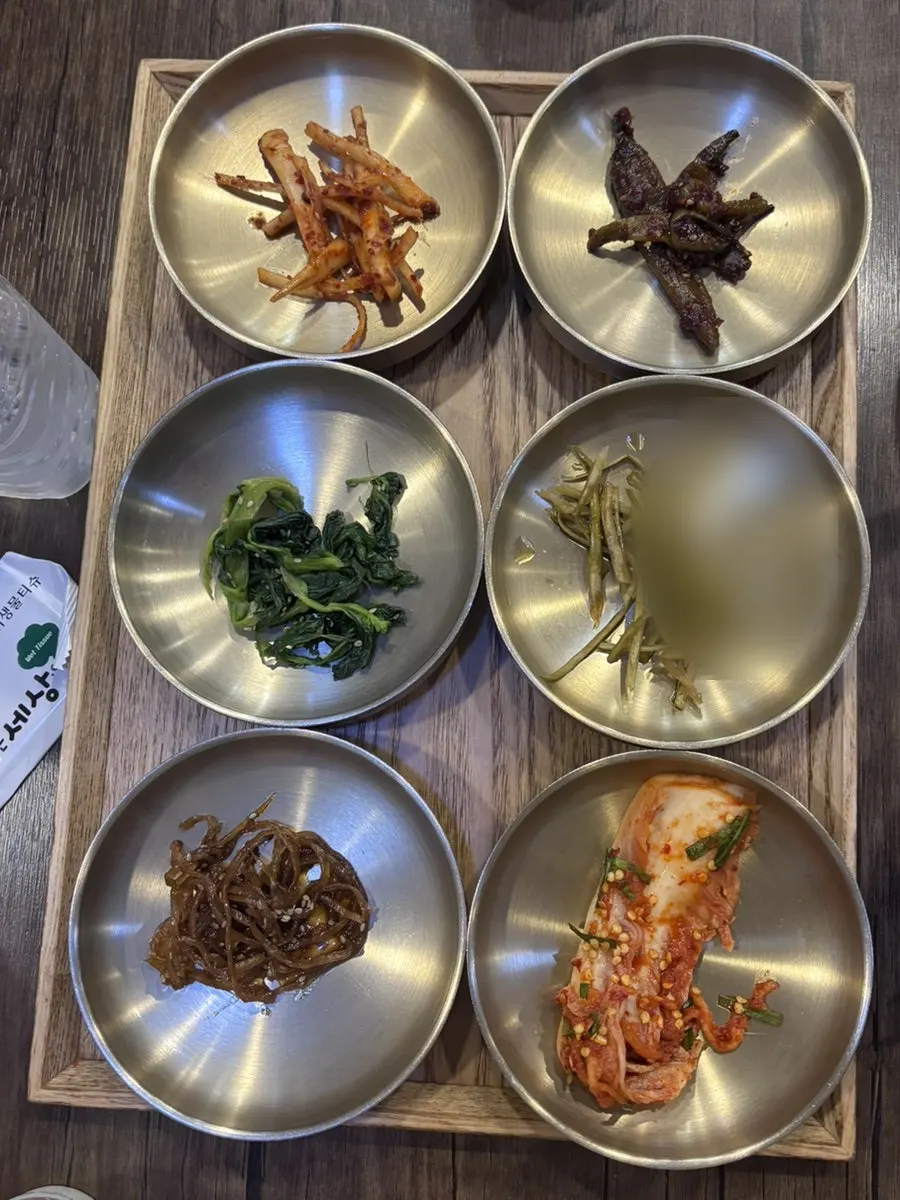 Braised potatoes, namul, fried eggplant and other side dishes