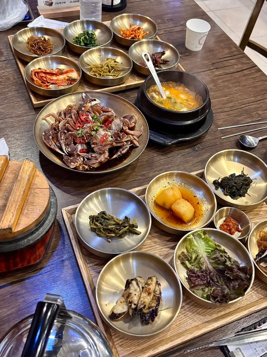 Cheonggukjang served alongside stone-pot rice