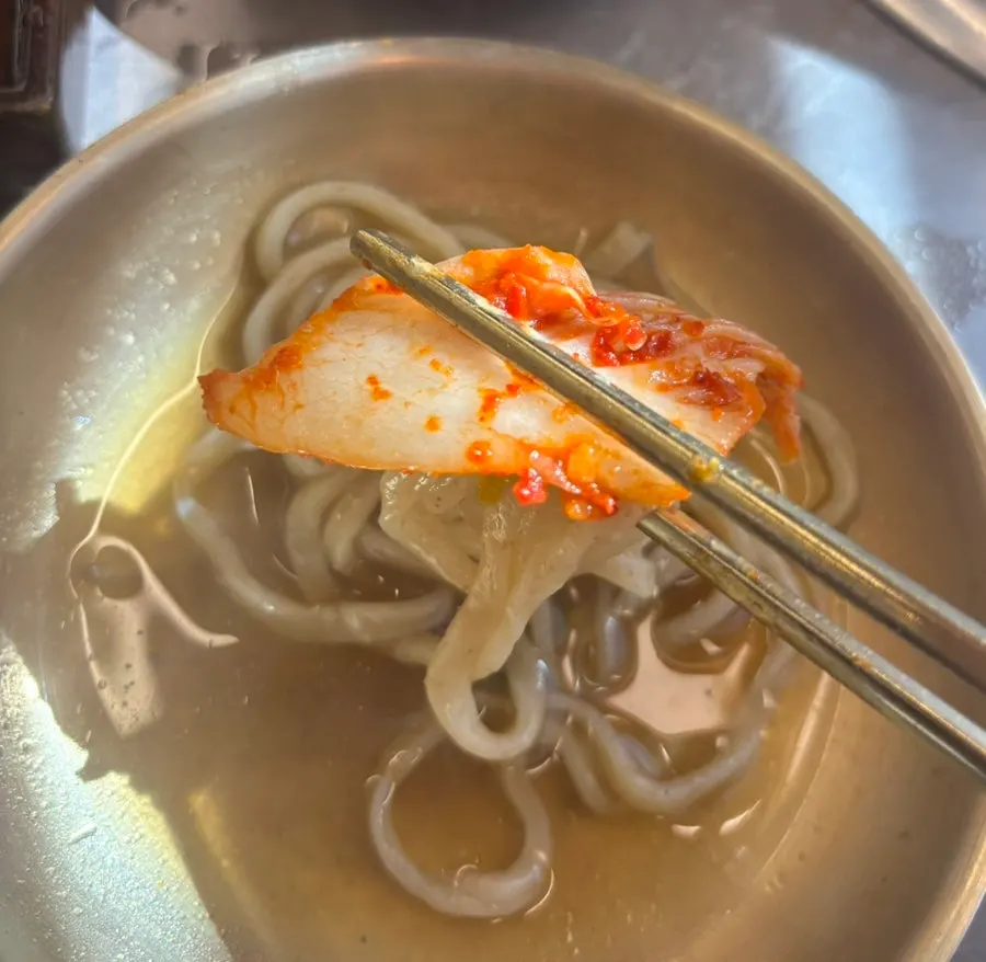 Shabu kalguksu noodles boiled in agaricus mushroom broth