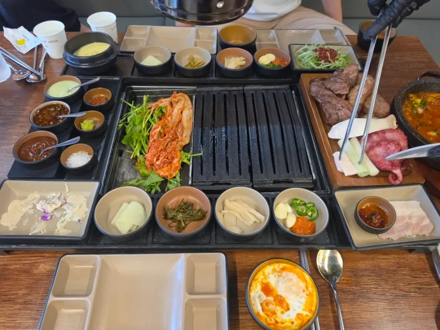 Pre-seared whole rib fingers and pork belly set