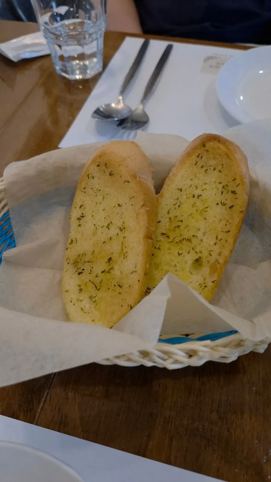식전빵으로 나온 마늘빵