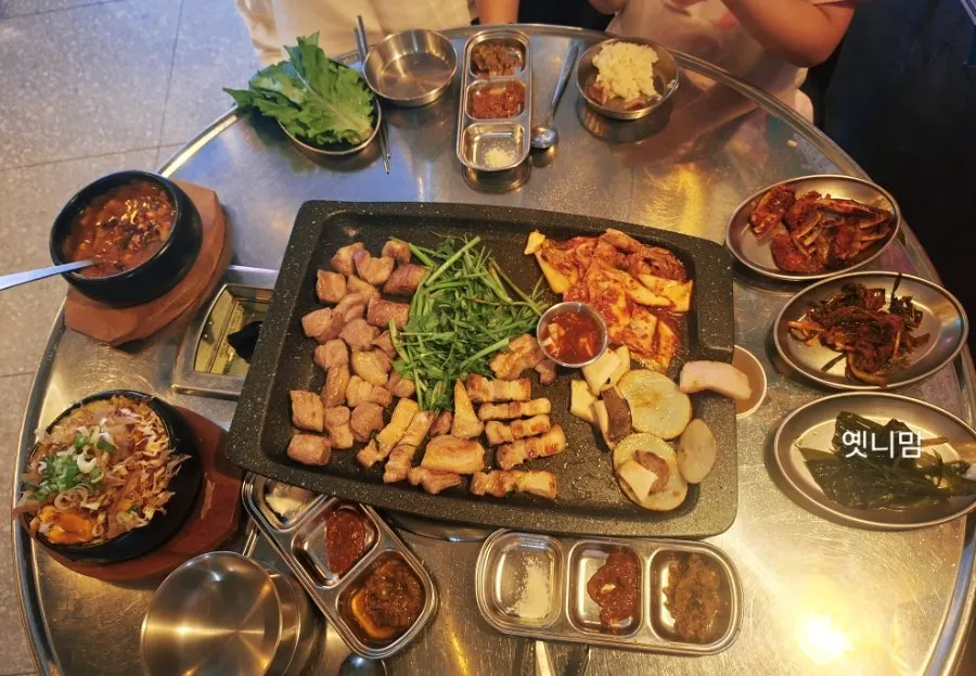 Gim Sukseong Special II 550g table setting