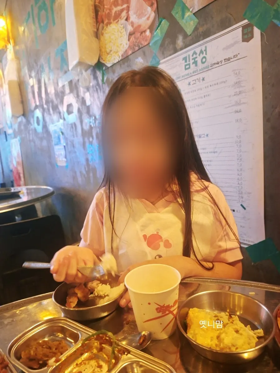Aged meat and side dish spread at Gim Sukseong Seongnae Branch