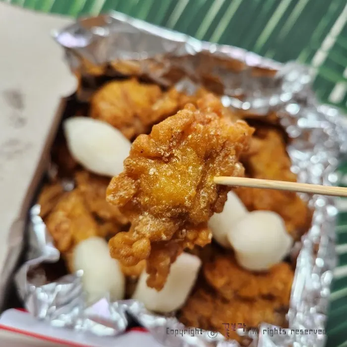 매운맛 닭강정 클로즈업