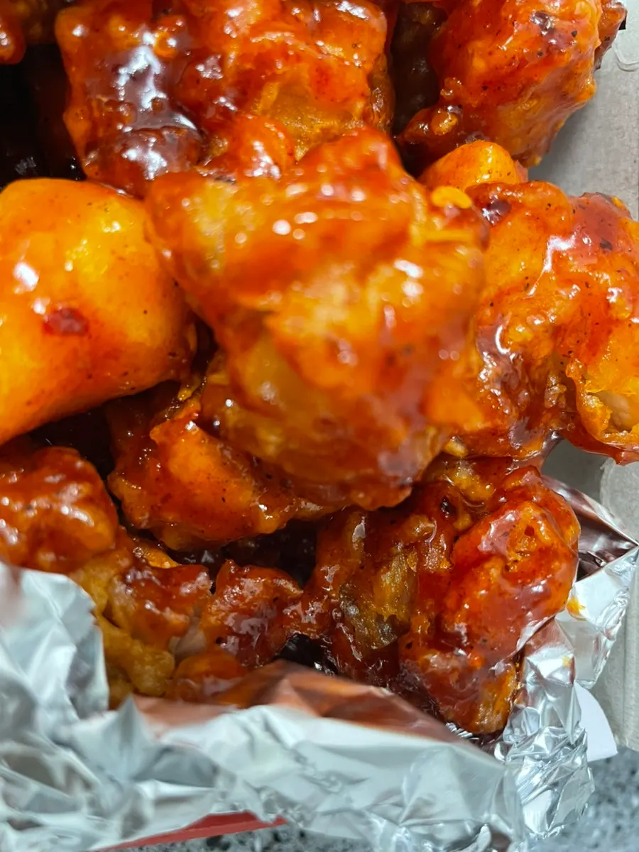 김씨치킨 수유시장점 포장 닭강정과 닭다리