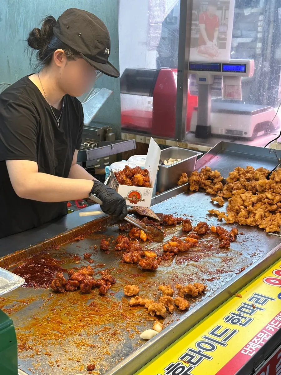 뼈 후라이드 한 마리 9,900원 메뉴 안내