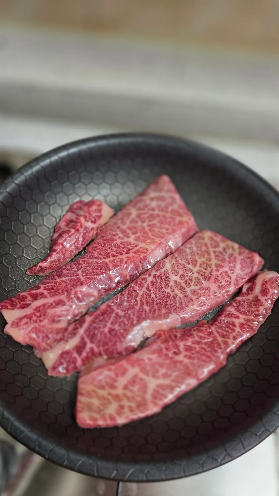 A quickly seared piece of hanwoo